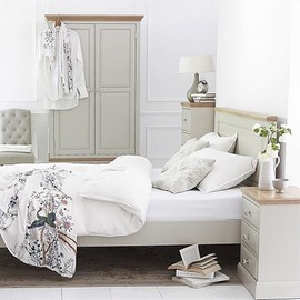 Double Bedsteads (135cm)